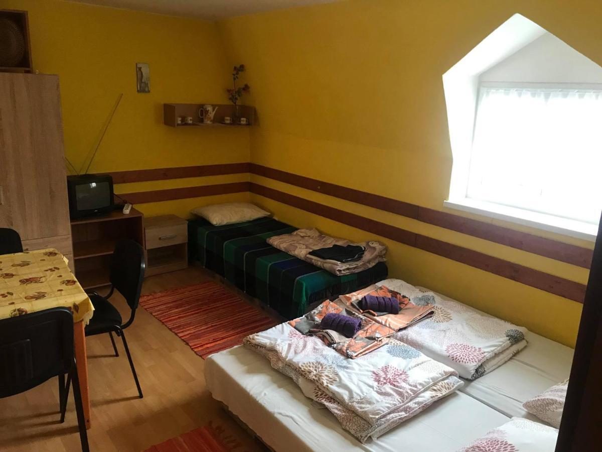 Apartmány Ingrid Bešeňová Exterior foto